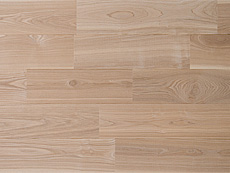 写真：タモ（アッシュ）　幅広フローリング（無塗装・UNIタイプ　小節）