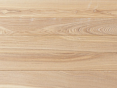 写真：タモ（アッシュ）　幅広フローリング（無塗装・一枚物　小節）