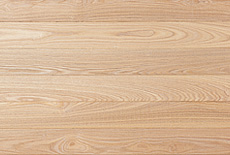 写真：タモ（アッシュ）　無垢フローリング（無塗装・一枚物　節なし）
