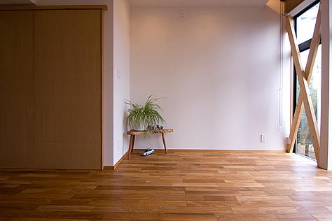 ミャンマー・チーク　無垢フローリング　施工写真