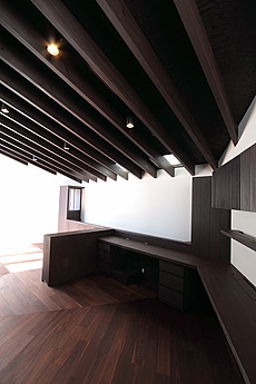 ブラウン ウォールナット 無垢フローリング 施工写真