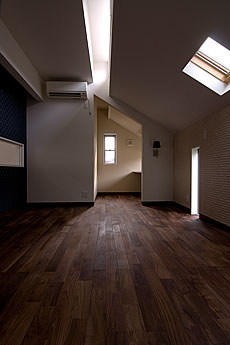 ブラックウォールナット　無垢フローリング　施工写真