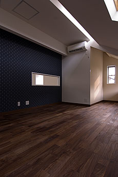 ブラックウォールナット　無垢フローリング　施工写真