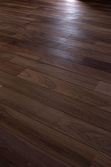 ブラックウォールナット　無垢フローリング　施工写真