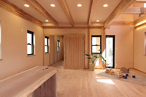 鬼くるみ（ウォールナット） 無垢フローリング　施工写真