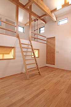 鬼くるみ（ウォールナット） 無垢フローリング　施工写真