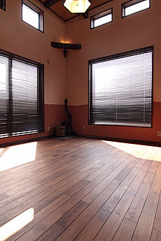 鬼くるみ（ウォールナット） 無垢フローリング　施工写真