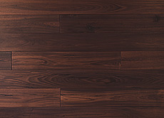 写真：ブラウン ウォールナット　無垢フローリング