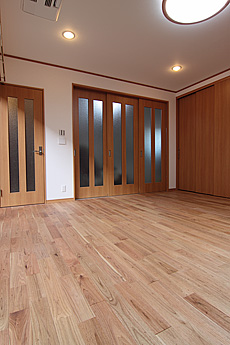 鬼くるみ（ウォールナット） 無垢フローリング　施工写真