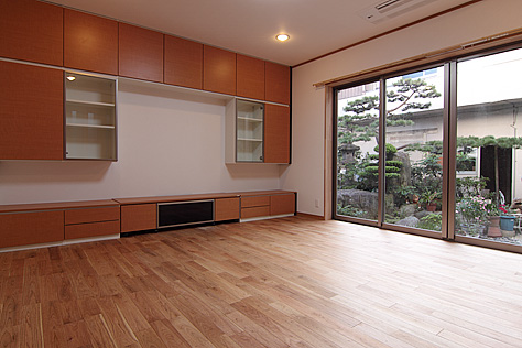 鬼くるみ（ウォールナット） 無垢フローリング　施工写真