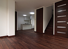 ブラックウォールナット　無垢フローリング　施工写真