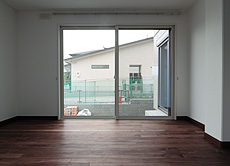 ブラックウォールナット　無垢フローリング　施工写真