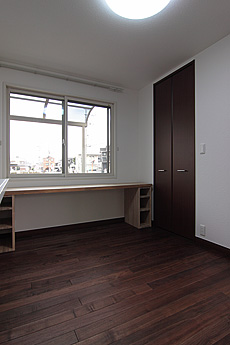 ブラックウォールナット　無垢フローリング　施工写真