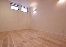 鬼くるみ（ウォールナット） 無垢フローリング　施工写真