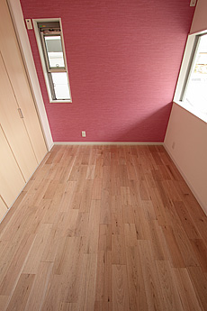 鬼くるみ（ウォールナット） 無垢フローリング　施工写真