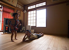 鬼くるみ（ウォールナット） 無垢フローリング　施工写真