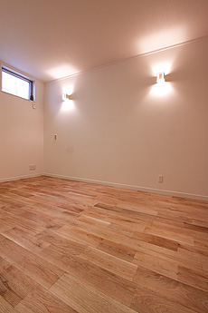 鬼くるみ（ウォールナット） 無垢フローリング　施工写真