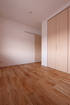 鬼くるみ（ウォールナット） 無垢フローリング　施工写真