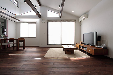 ブラックウォールナット　無垢フローリング　施工写真