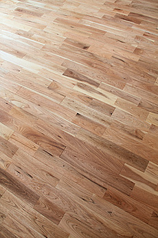 鬼くるみ（ウォールナット） 無垢フローリング　施工写真