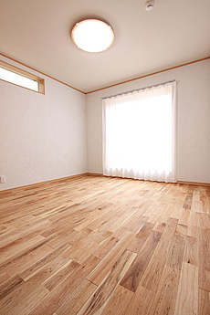 鬼くるみ（ウォールナット） 無垢フローリング　施工写真