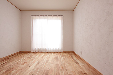 鬼くるみ（ウォールナット） 無垢フローリング　施工写真