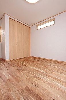 鬼くるみ（ウォールナット） 無垢フローリング　施工写真