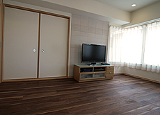 ブラックウォールナット　無垢フローリング　施工写真