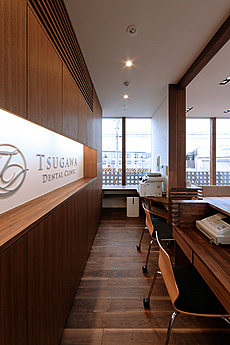 ブラックウォールナット　無垢フローリング　施工写真