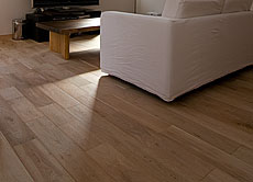 鬼くるみ（ウォールナット） 無垢フローリング 施工写真