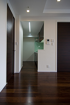 ブラックウォールナット　床暖房対応　無垢フローリング　施工写真