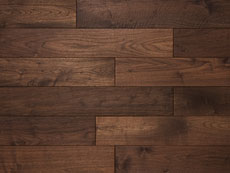 写真：ブラックウォールナット　無垢フローリング　自然OIL WAX塗装・一枚物・節なし