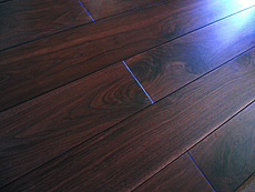 写真:ブラックウォールナット 床暖房対応無垢フローリング