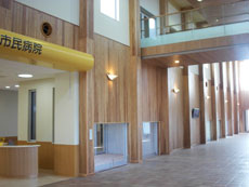 準不燃天然木　施工例(1) ＝ K病院