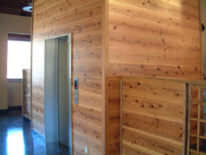 準不燃天然木　施工例(7) ＝ 保養所