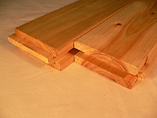 写真：桧（ひのき）圧板フローリング