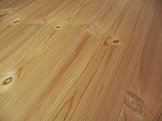 写真：パイン　床暖房対応　無垢フローリング　無塗装品