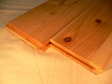 写真：徳島杉（すぎ）　厚板フローリング